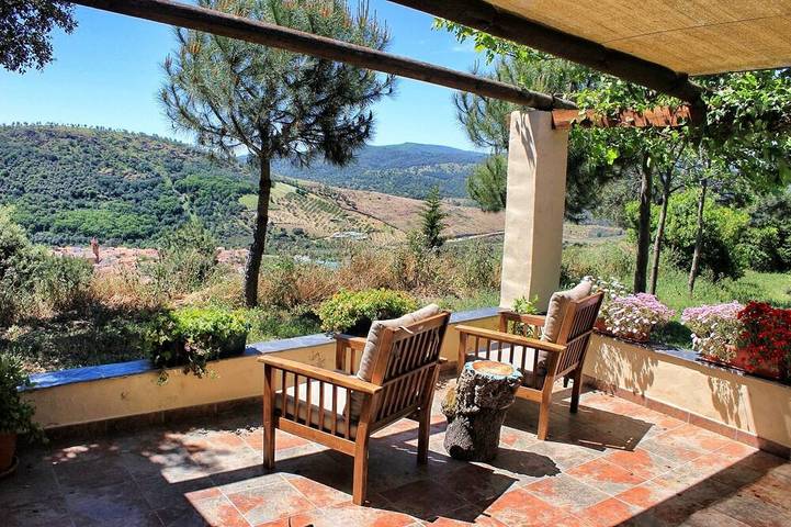 Casa rural para 2 personas, con piscina además de balcón y jardín - 1