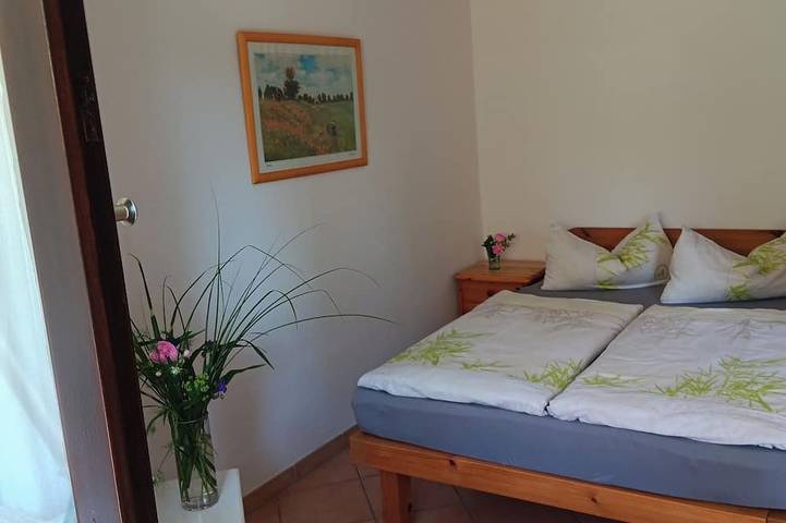 Apartamento entero, Alexa, the cozy bright vacation apartment in Überlingen, 10 minutes walk to the lake in Überlingen, Region Bodensee-Oberschwaben