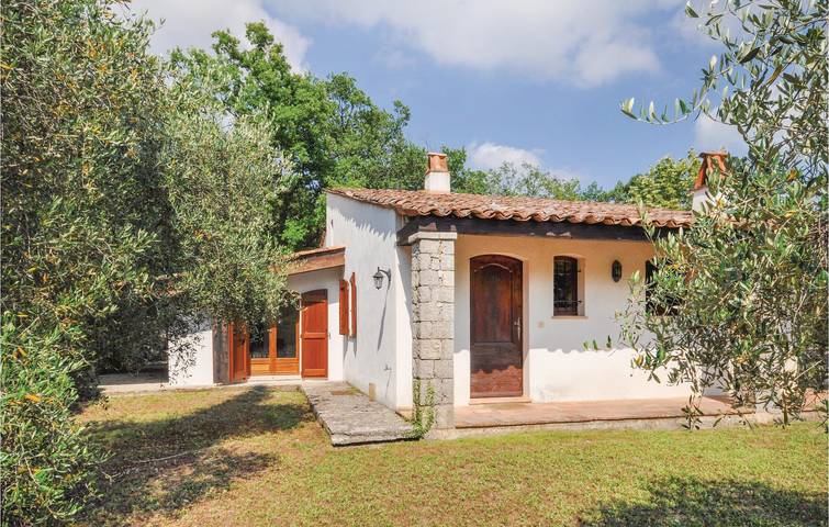Location de vacances pour 6 personnes, avec piscine ainsi que terrasse et jardin, animaux acceptés à Saint-Cézaire-sur-Siagne - 3