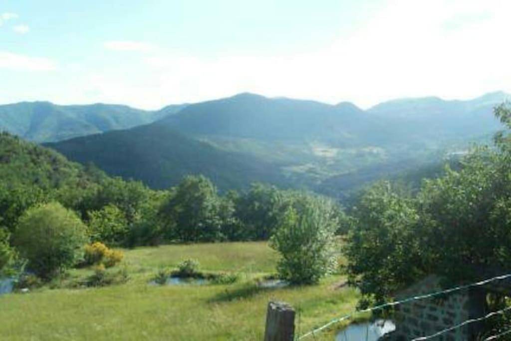 Maison paisible in Pranles, Parc naturel régional des Monts d'Ardèche