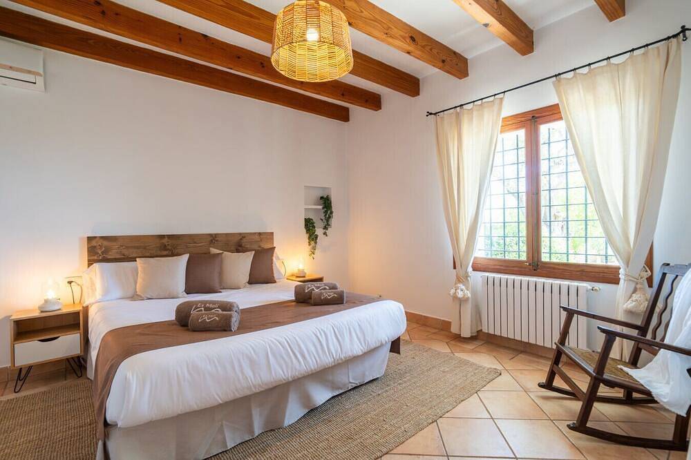 Es Molí: Views, Mallorca Essence and Private pool in Ses Alqueries, Santa Eugènia