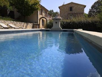 Maison d’hôte pour 2 personnes, avec piscine et terrasse à Eygaliers