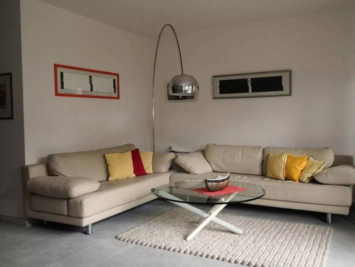 Villa for 2 people, with yard in Switzerland