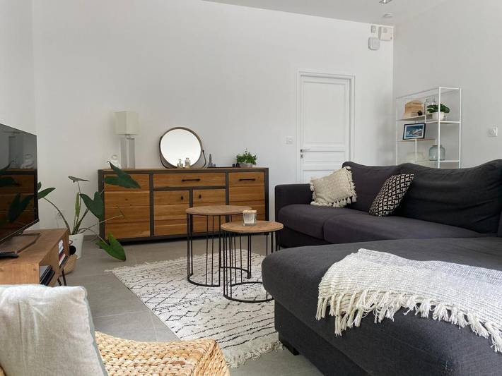 Location de vacances pour 4 personnes, avec sauna et jardin ainsi que jacuzzi et piscine à Saint-Étienne-de-Fontbellon - 2