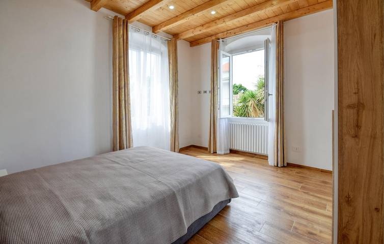 Appartement de vacances entier, Séjour au bord de la mer avec terrasse et parking - à 800 m de la plage in Chiavari, Riviera di Levante