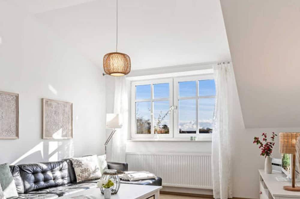 Ganze Wohnung, Gemütliche und helle Ferienwohnung auf dem Ferienhof Wichtelweide auf Fehmarn in Westfehmarn, Gammendorf