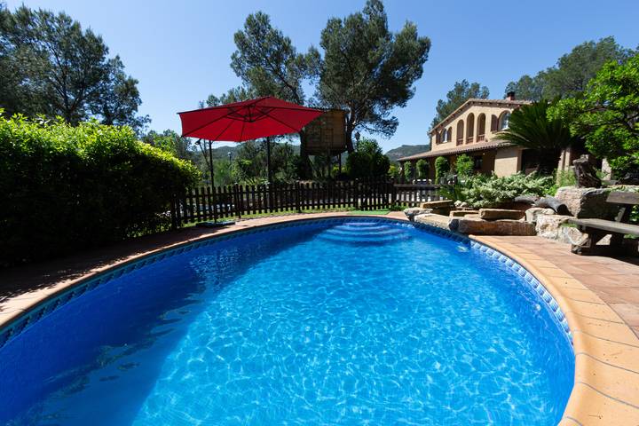 Chalet para 9 personas, con jardín en Valles Occidental