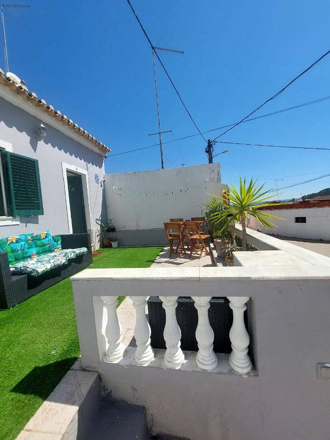 Location de vacances pour 6 personnes, avec jardin et vue, animaux acceptés dans São Bartolomeu de Messines - 4