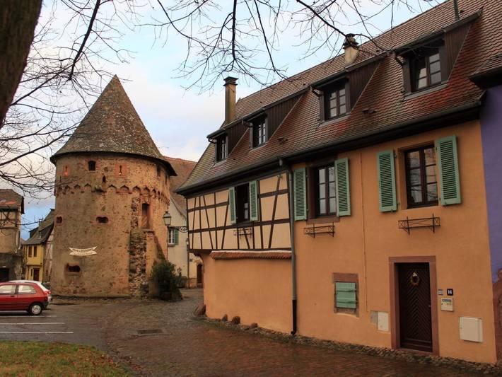 Gîte pour 4 personnes, avec Terrasse ainsi que Jardin et Vue à Ammerschwihr