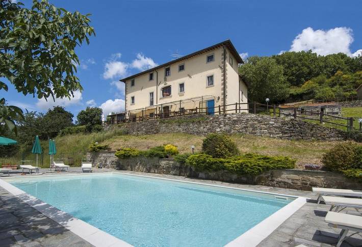 Chambre d’hôte pour 4 personnes, avec terrasse et piscine en Toscane