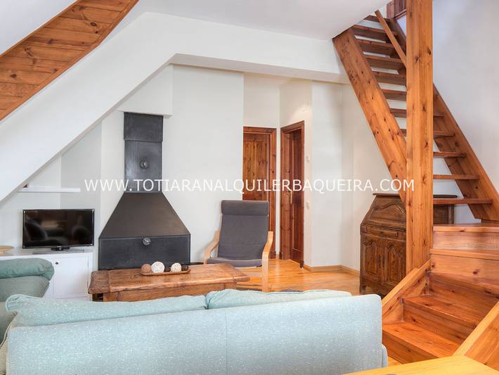 Apartamento entero, Dúplex acogedor en Baqueira con parking y guardaesquís in Baqueira, Alto Arán