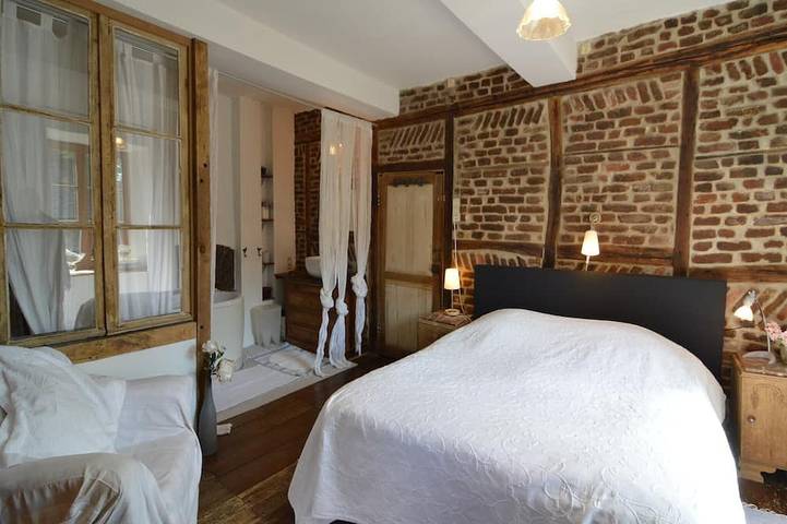 Gîte pour 9 personnes, avec jardin et terrasse, animaux acceptés à Hamoir - 4