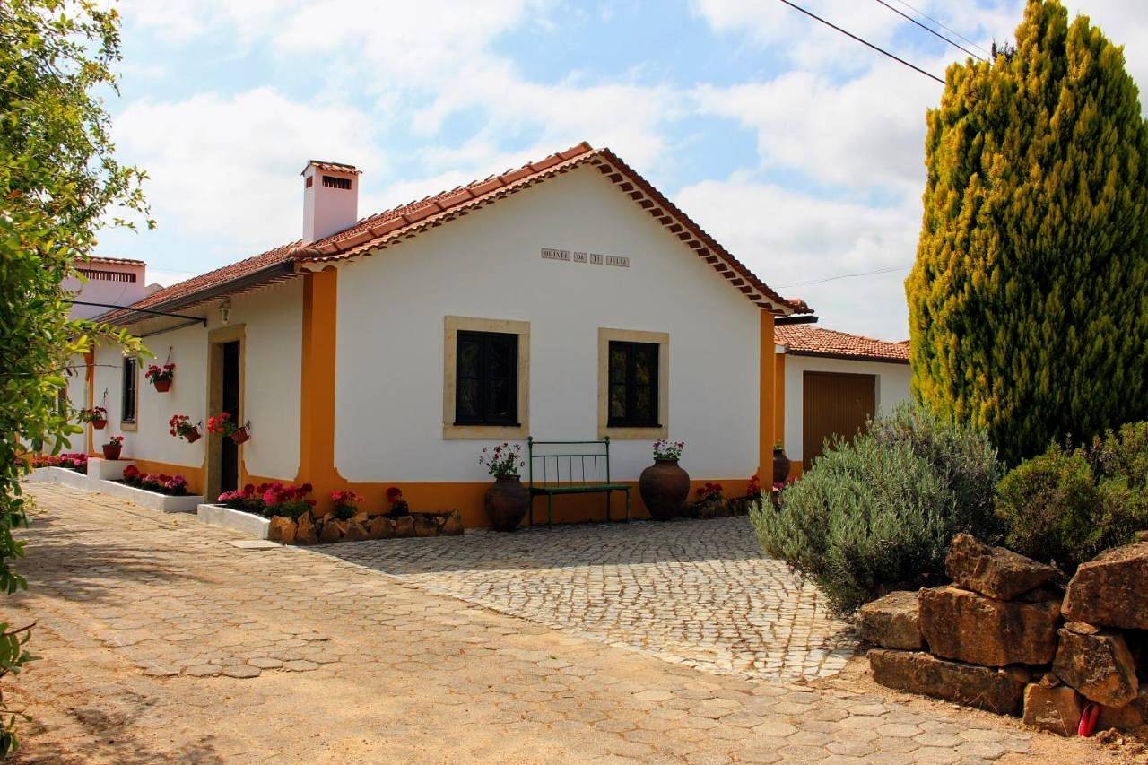 Two-Bedroom House in Tomar, Distrito de Santarém