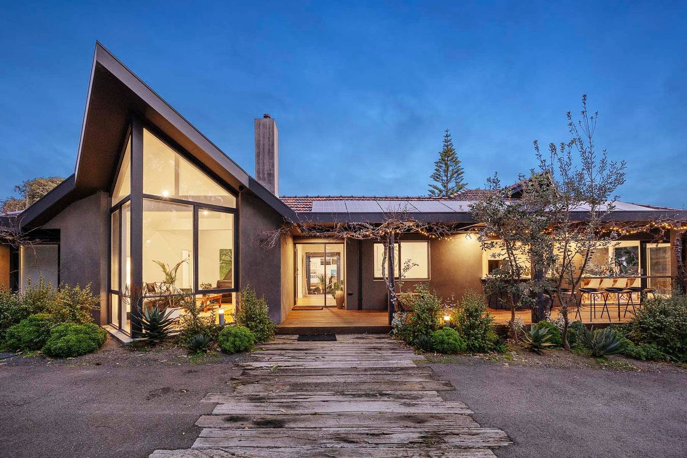 Galene Getaway   Walk to Beach  Pool   Fire  in Melbourne, Mornington Peninsula