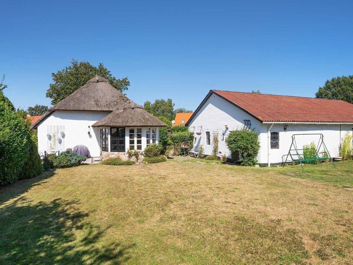 Three-Bedroom Holiday Home in Schwedische Ostsee