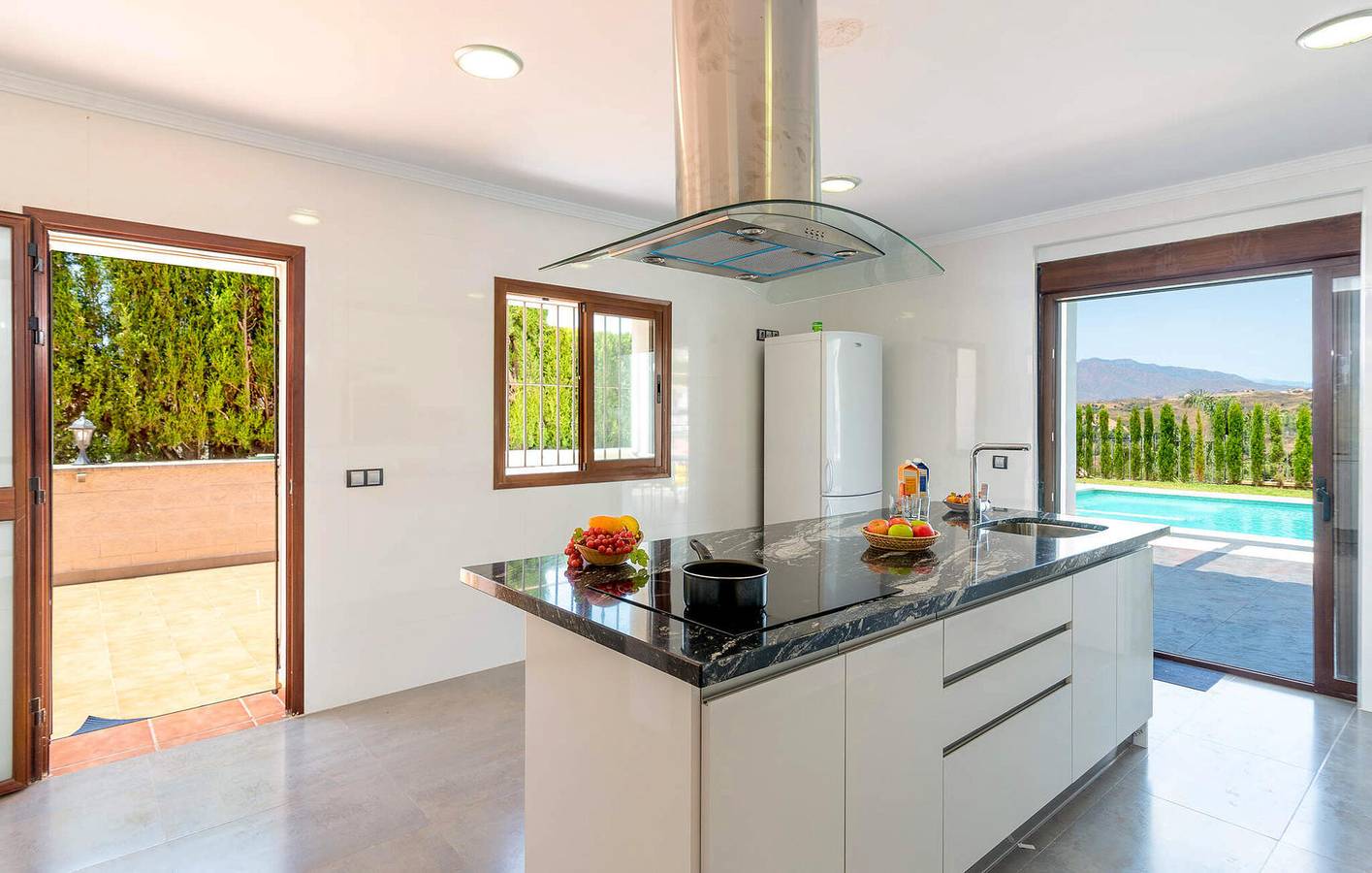 Feriehus for 10 personer med terrasse in Mijas Costa, Mijas