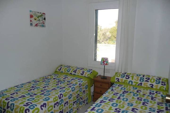 Ferienhaus für 8 Personen, mit Pool und Terrasse sowie Garten in Miami Playa - 3