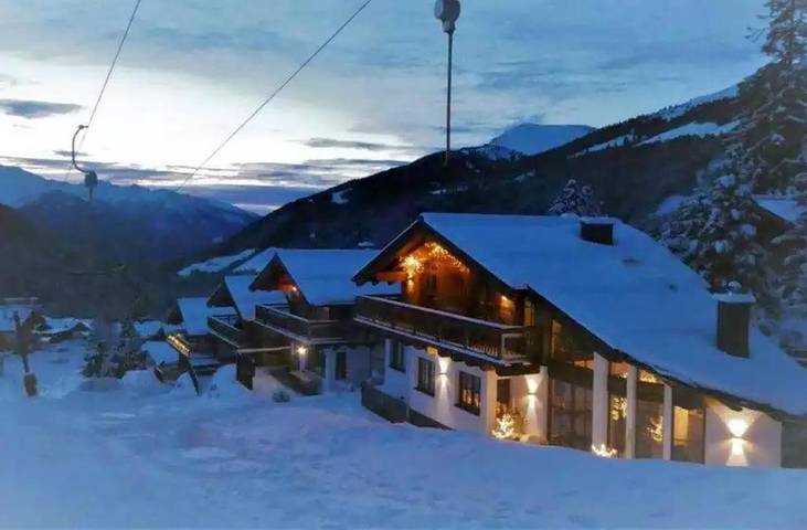 Vakantiehuis voor 6 personen, met Whirlpool en Terras in Königsleiten