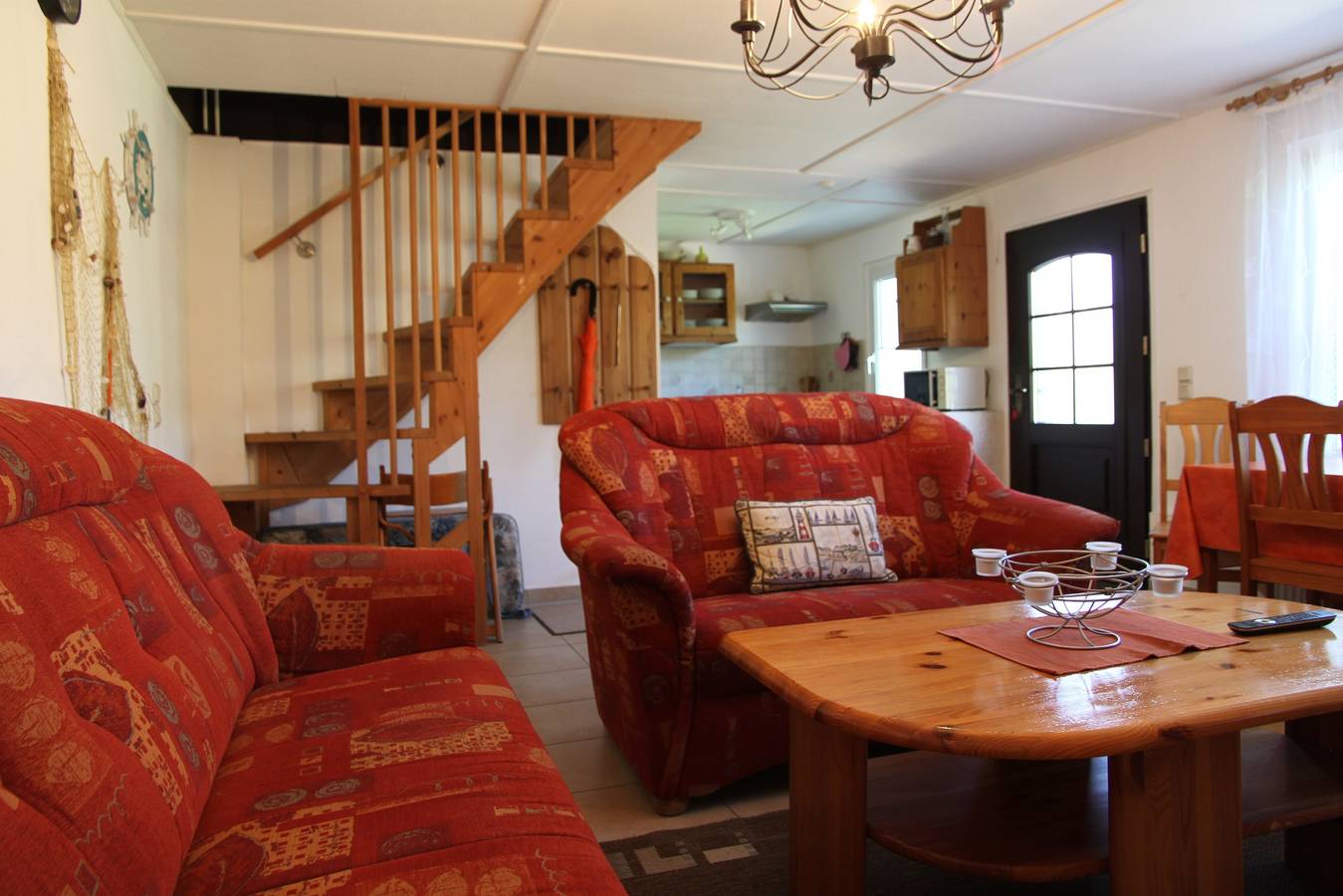 Holiday Home '1' with Private Terrace, Shared Garden and Wi-Fi in Lubmin, Vorpommern Greifswald