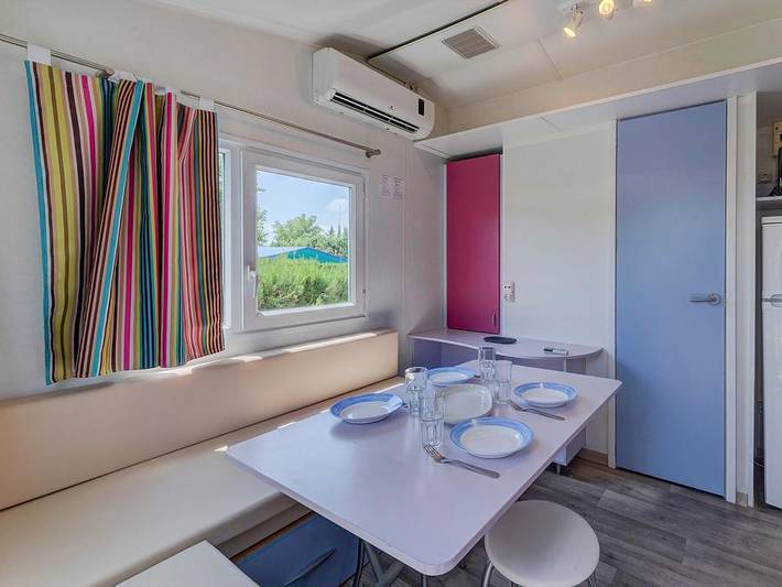Camping Fabulous Village - Mobilheim 6 personen - Classic | 2 Zi. | 4/6 Pers. | Erhöhte Terrasse | Clim. in Rom, Rom Provinz