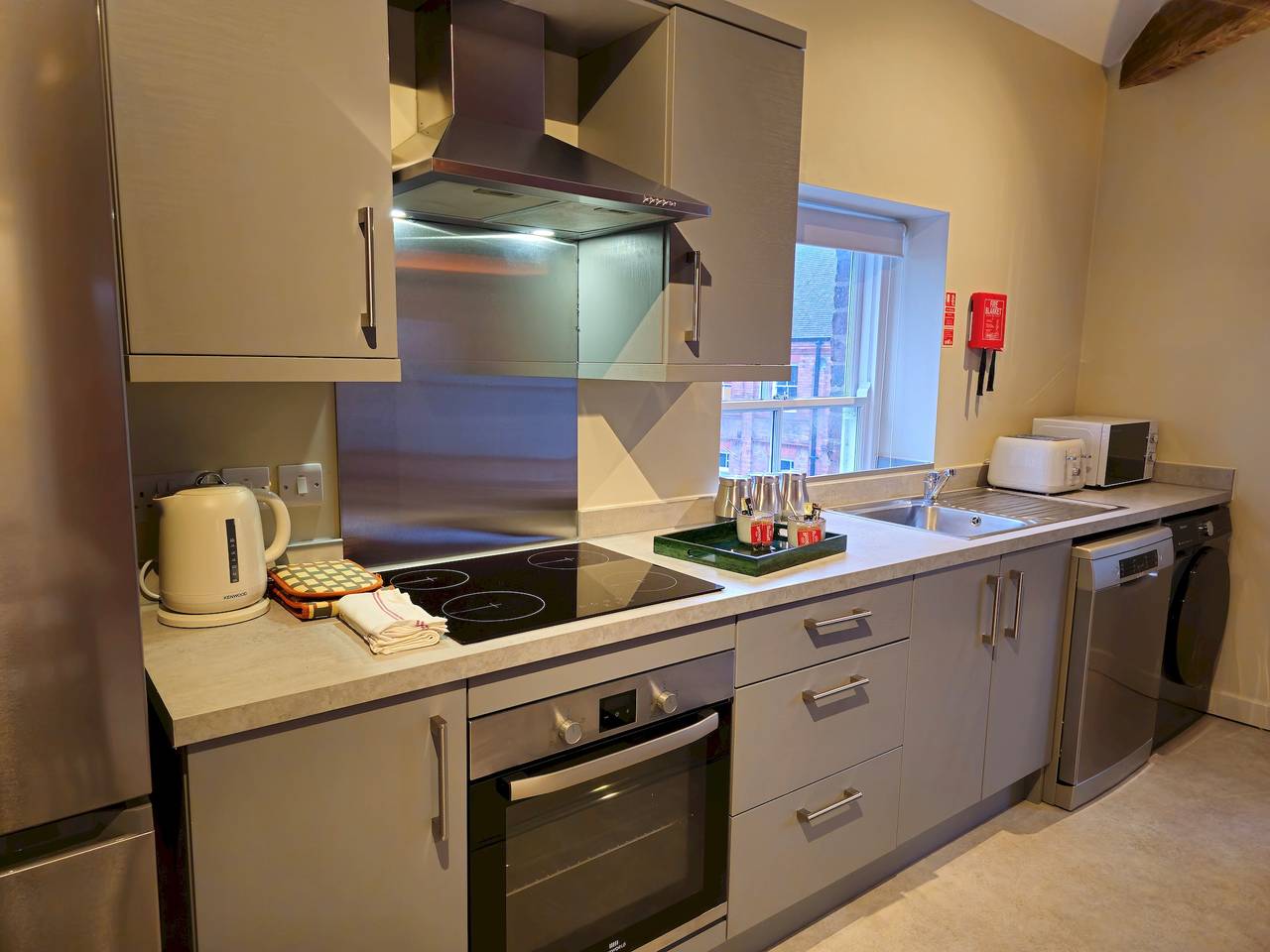 Entire apartment, Stylish, and newly renovated penthouse apartment - Pass the Keys in Shrewsbury, Shropshire