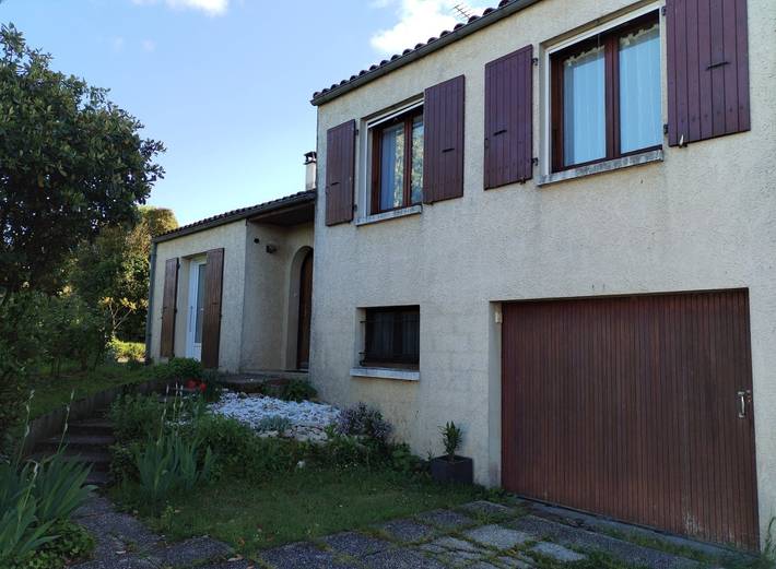 Gîte pour 6 personnes, avec jardin et terrasse