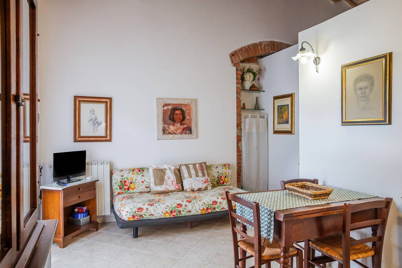 Appartement entier, Appartement 'Aia' avec jardin privé, Wi-Fi et climatisation in Grosseto, Maremma