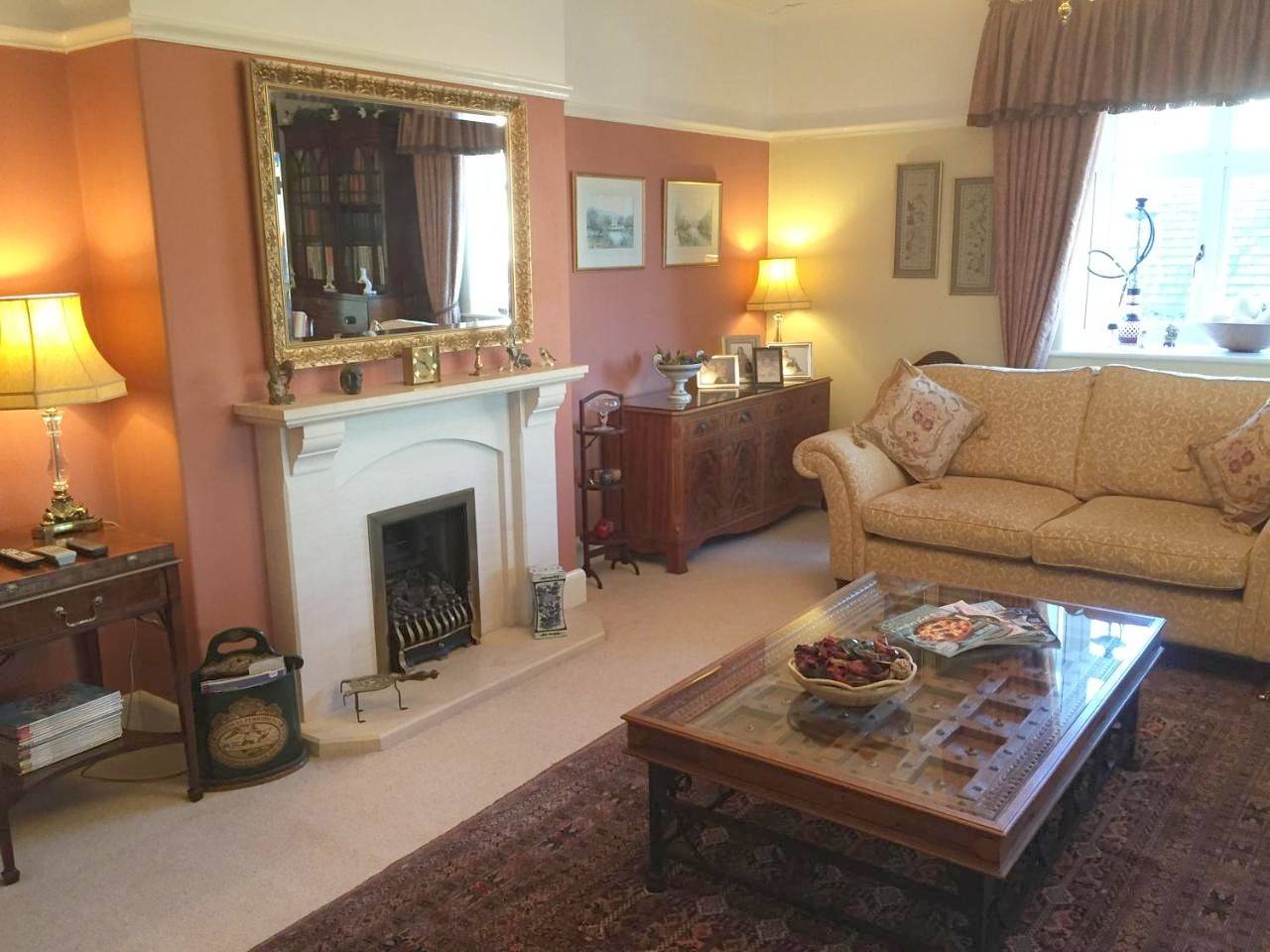 Twin Room with Shower in Budleigh Salterton, Devon