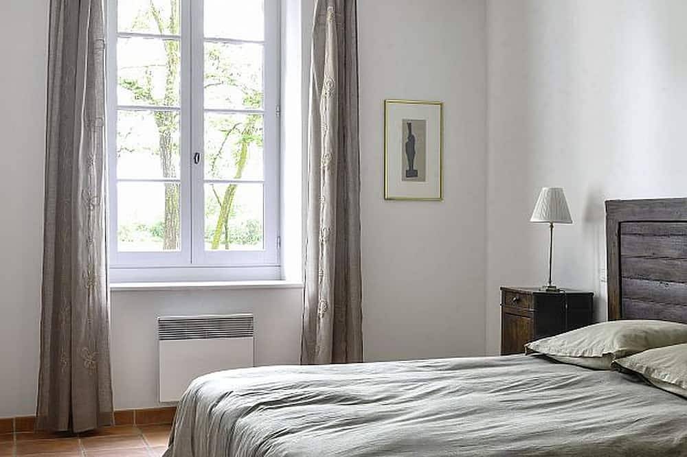 Casa rural para 6 personas en Domaine de la Forçate con piscina en el parque. in Villesiscle, Región de Carcassonne