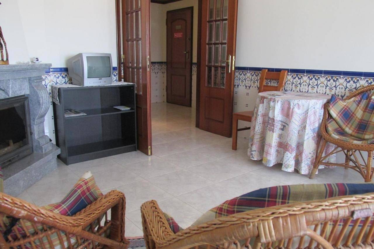 Apartamento de férias inteiro, Twin Room with Shared Bathroom in Corroios, Halbinsel von Setúbal