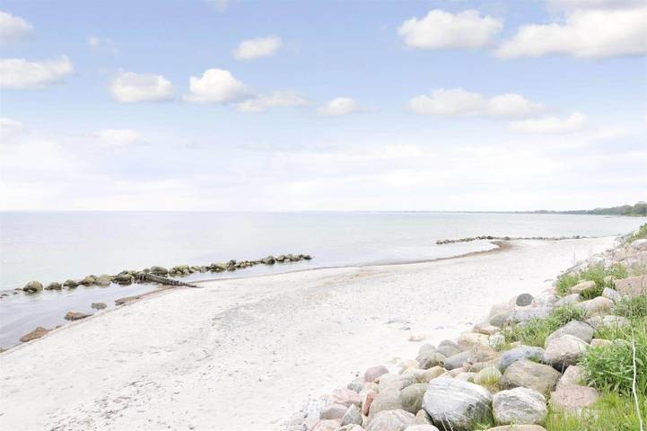 Ferienhaus für 10 Personen, mit Whirlpool und Terrasse sowie Garten und Sauna in Råbylille Strand - 2