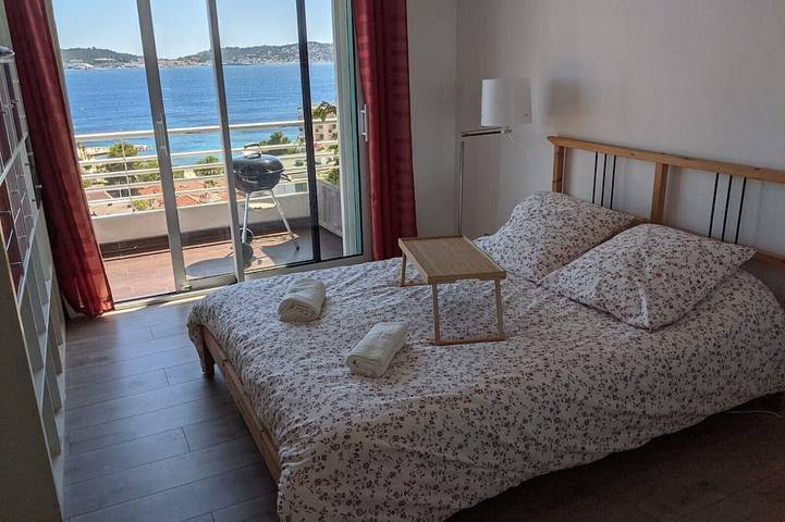 Gîte pour 5 personnes, avec balcon dans Le Mourillon - 2