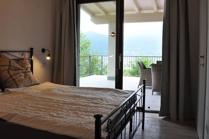 Ferienhaus für 8 Personen, mit Garten und Balkon in Brezzo di Bedero - 2