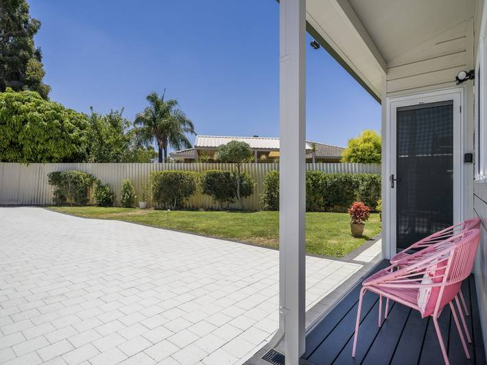 Ganze Wohnung, Helles und geräumiges 2-Bett-Familienhaus in Thornlie in Perth, Western Australia