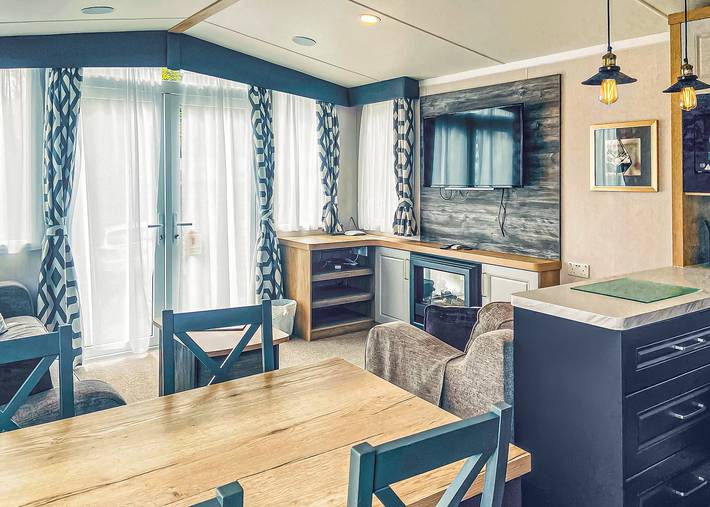 Caravan for 8 people in Scotland