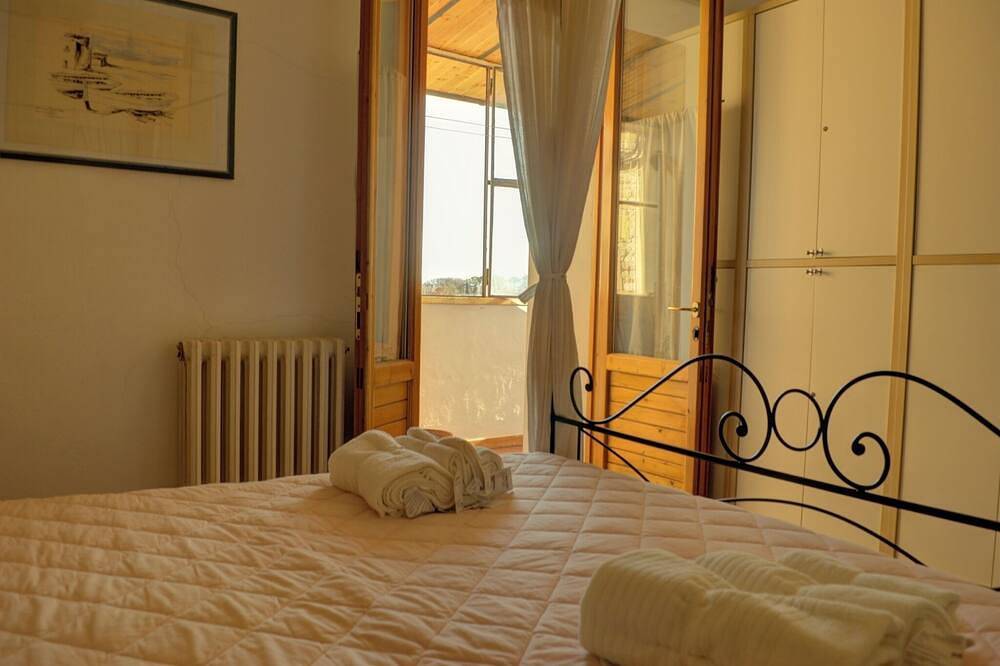 Apartamento entero, Poli palace historical center with panoramic view in Colle di Val d'Elsa, Provincia de Siena