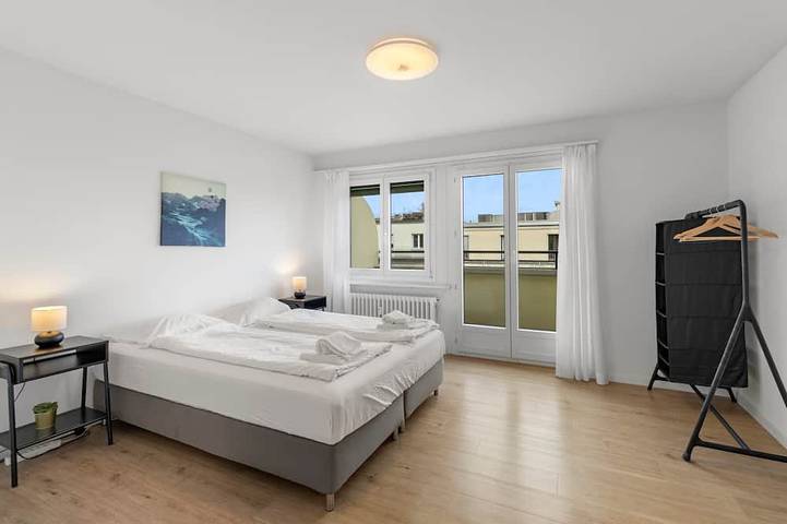 Ganze Wohnung, Cozy Central Lucerne Apartment with Balcony in Luzern, Vierwaldstättersee