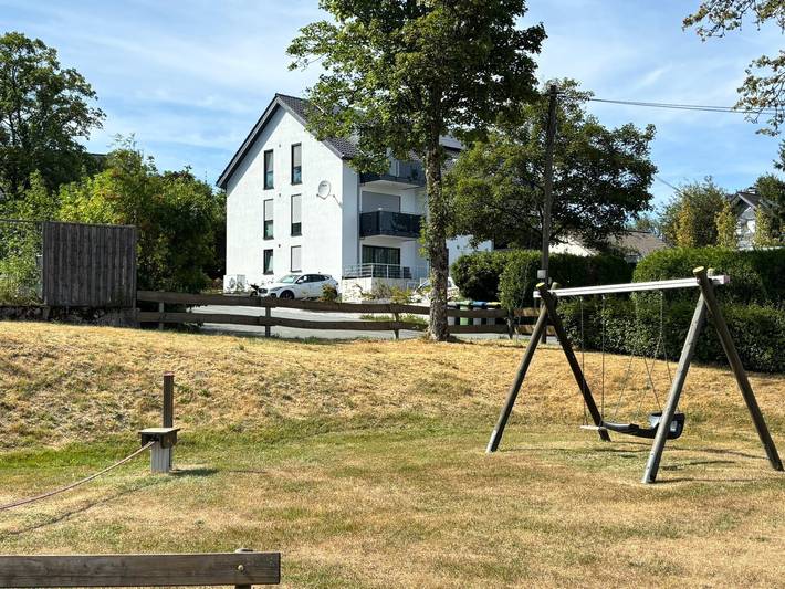 Appartement entier, Appartement 'Weitblick' avec vue sur les montagnes in Langewiese, Winterberg