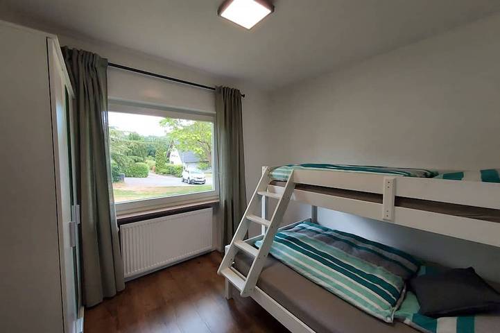 Ferienwohnung für 5 Personen, mit Terrasse und Garten in Alf - 4