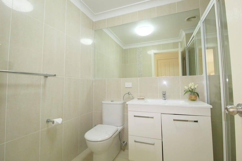 Modern & Stylish With Views in Crescent Head, New South Wales