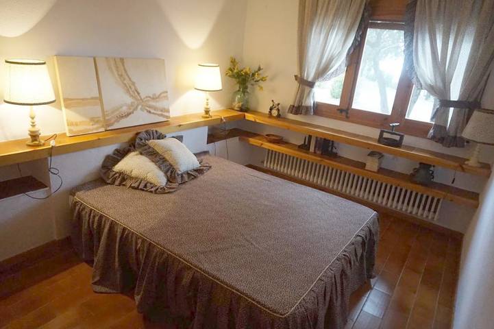Maison de campagne pour 8 personnes, avec Terrasse ainsi que Jardin et Vue à Àger - 4