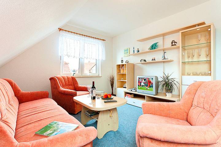 Ferienwohnung für 2 Personen, mit Terrasse und Garten in Koserow - 2