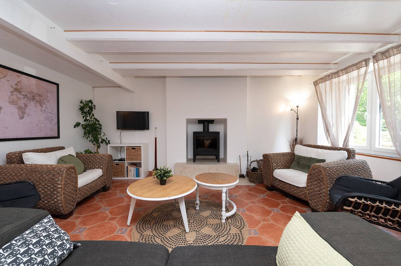 Family Home for 10 Guests in Bannalec, Quimper region