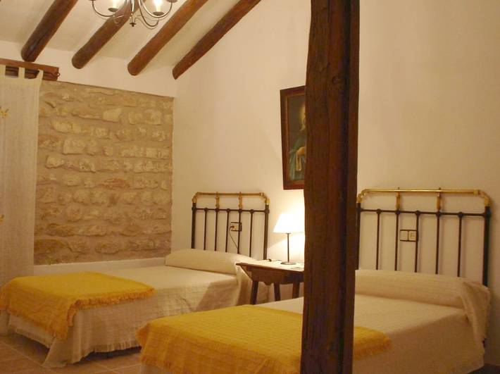 Casa rural para 9 personas, con Balcón y Terraza además de Jardín y Vistas en Villacarrillo - 2