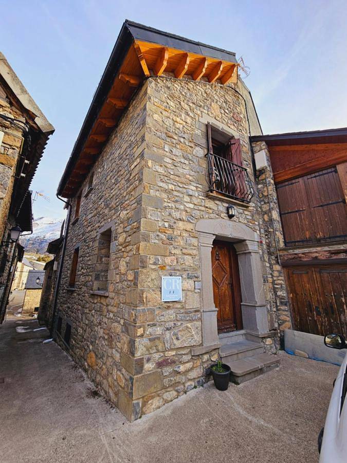 Gîte pour 16 personnes, avec Balcon et Vue dans Sandiniés