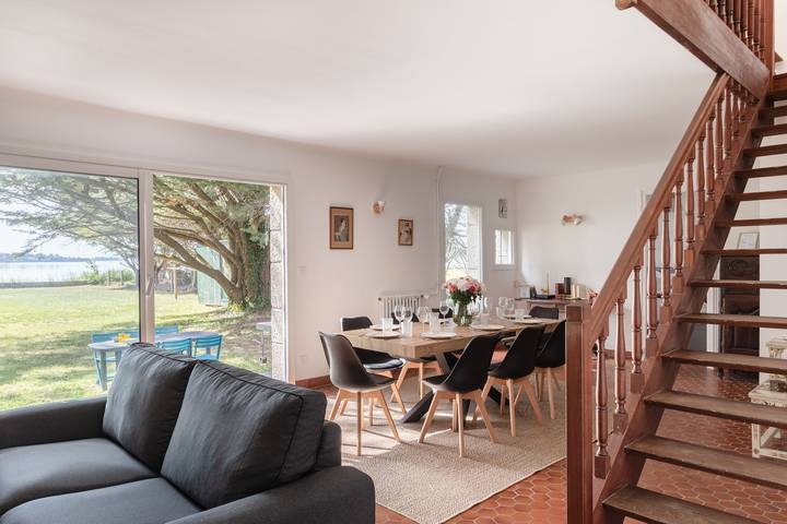 Location de vacances pour 9 personnes, avec jardin à Saint-Armel