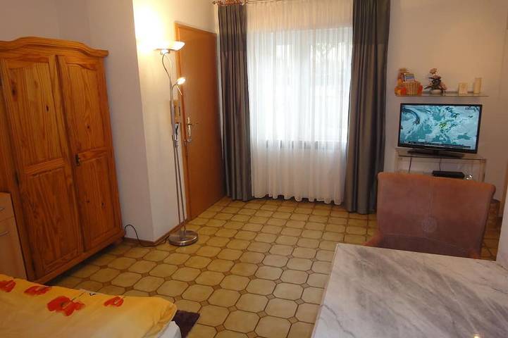 Ganze Wohnung, Ferienwohnung Rühle Fewo 1, Bad Soden Taunus Mtk Frankfurt in Bad Soden am Taunus, Main-Taunus-Kreis