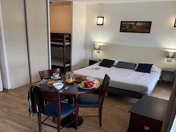 Camping pour 4 personnes, avec sauna, animaux acceptés dans les Pyrénées - 2