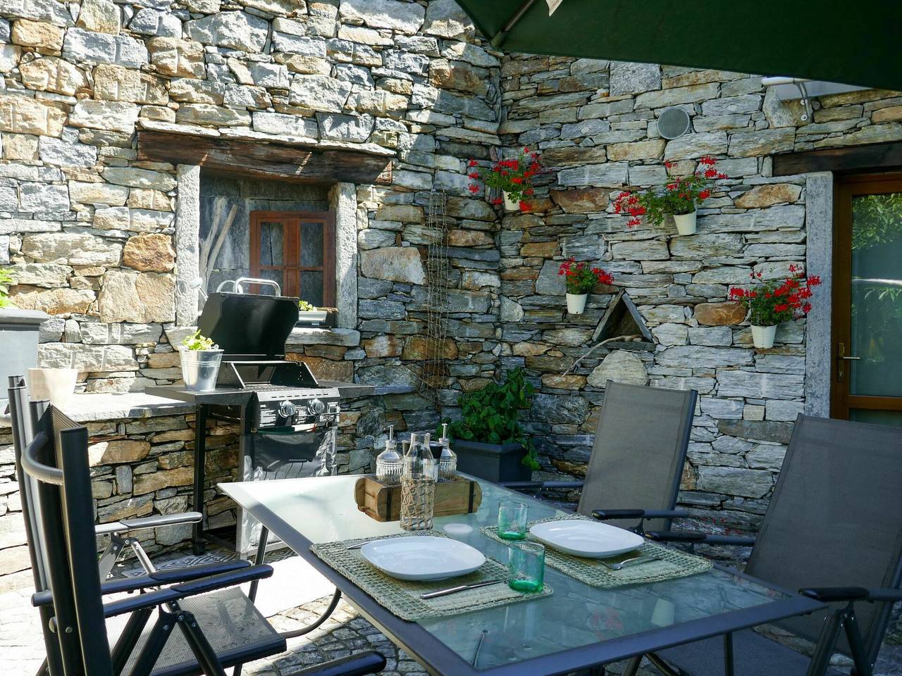 Ganze Wohnung, Open Space with Patio "Lety" - Open Space with Patio "Lety" 160.1 in Pontirone, Serravalle