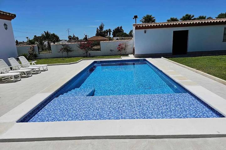 Villa für 7 Personen, mit Garten - 1